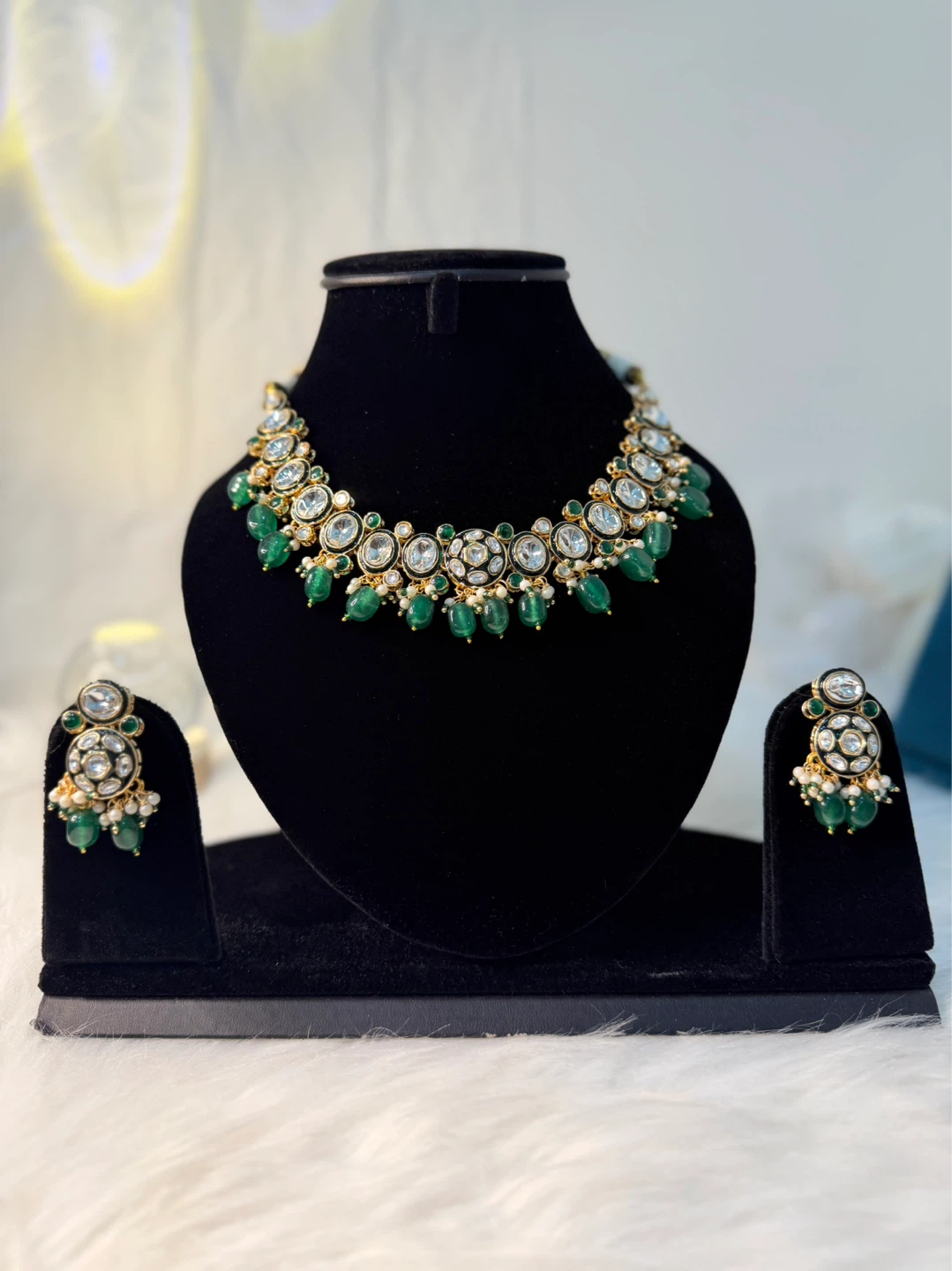 Emerald and Crystal Necklace and Earring Set - photo 2