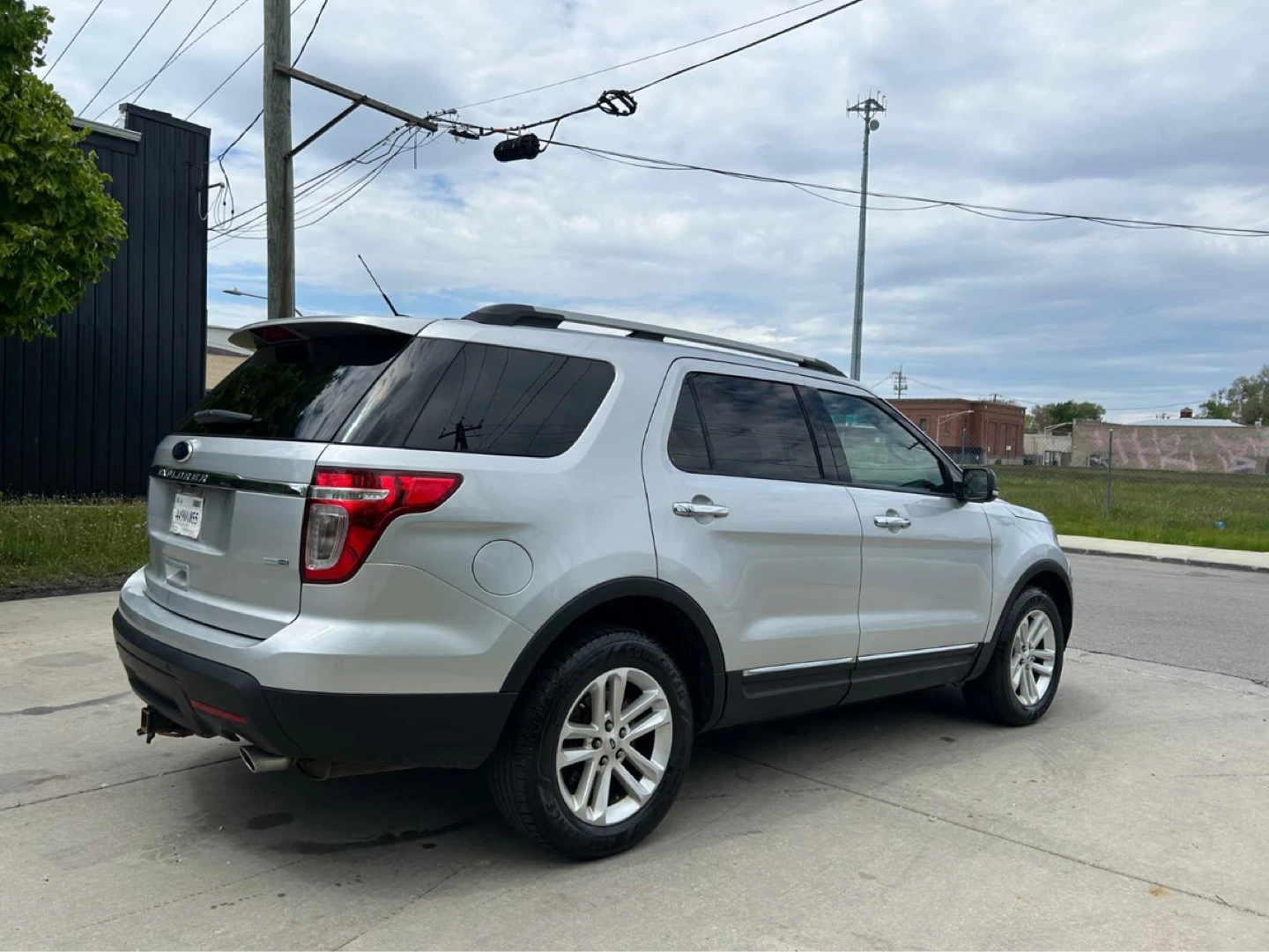 2015 Silver Ford Explorer SUV Con 180 mil millas - photo 5