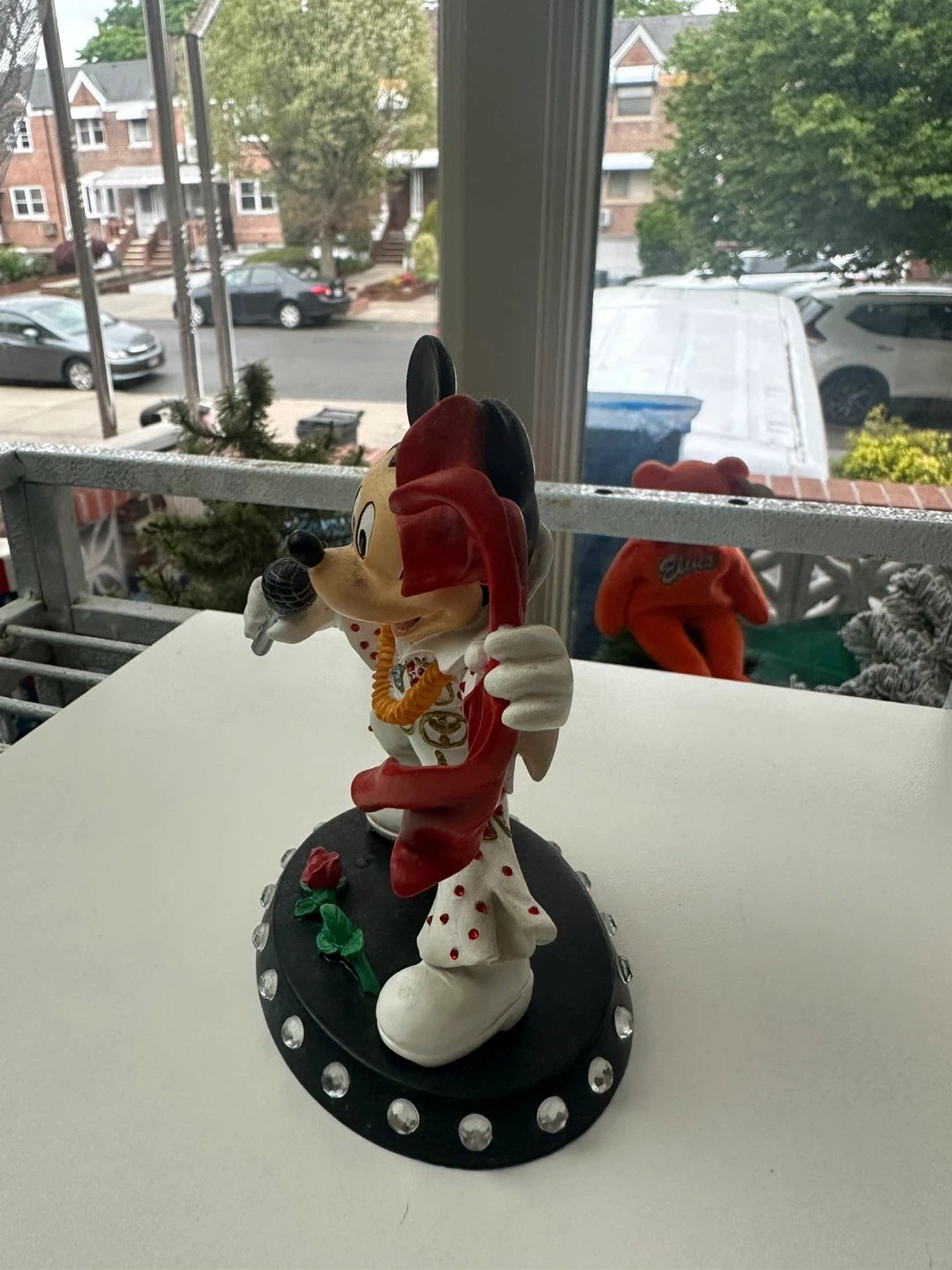 Disney Mickey Mouse Jumpsuit Salute Tribute Figurine - photo 3