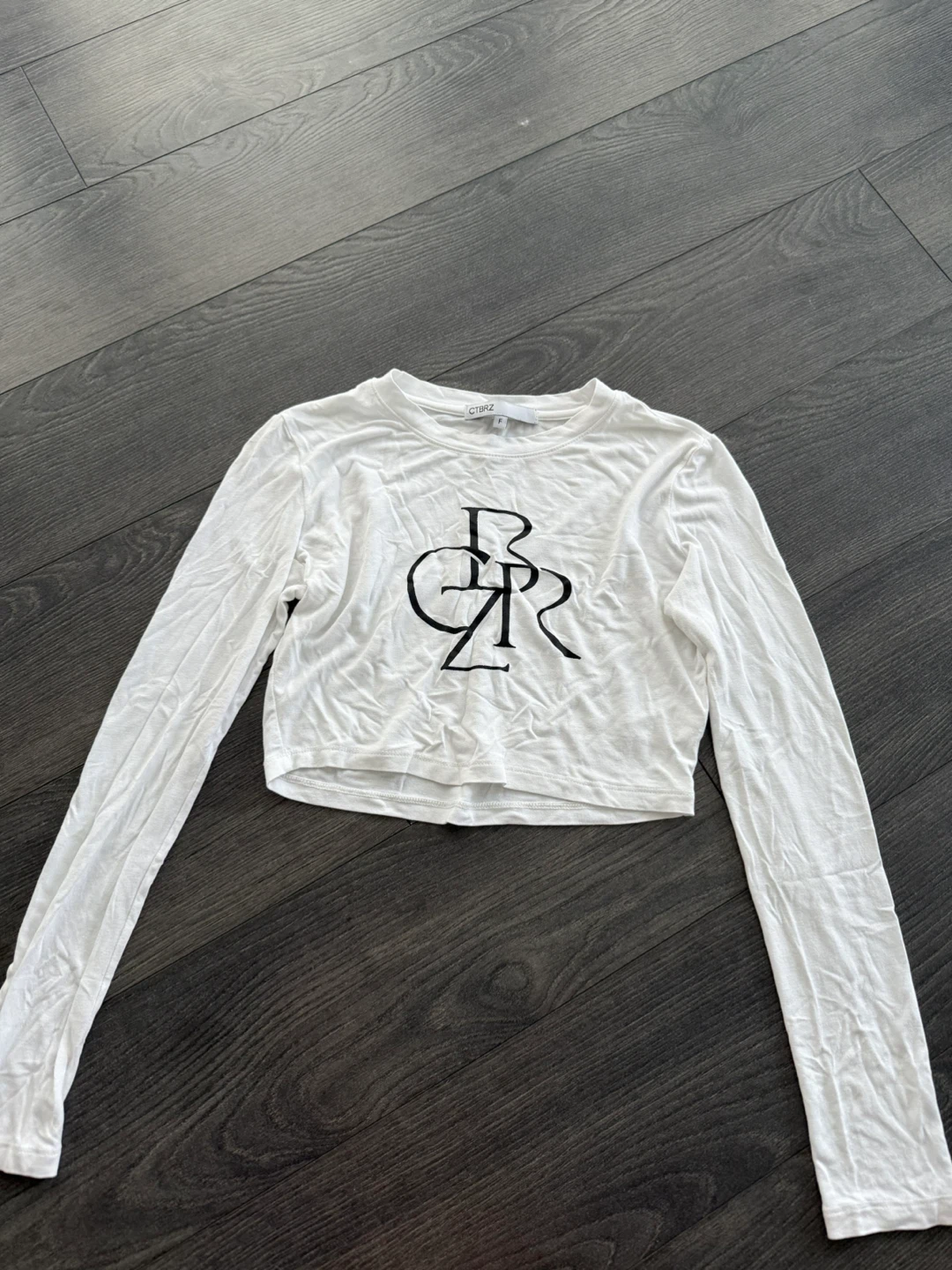 CTBRZ White Long Sleeve Cropped Shirt