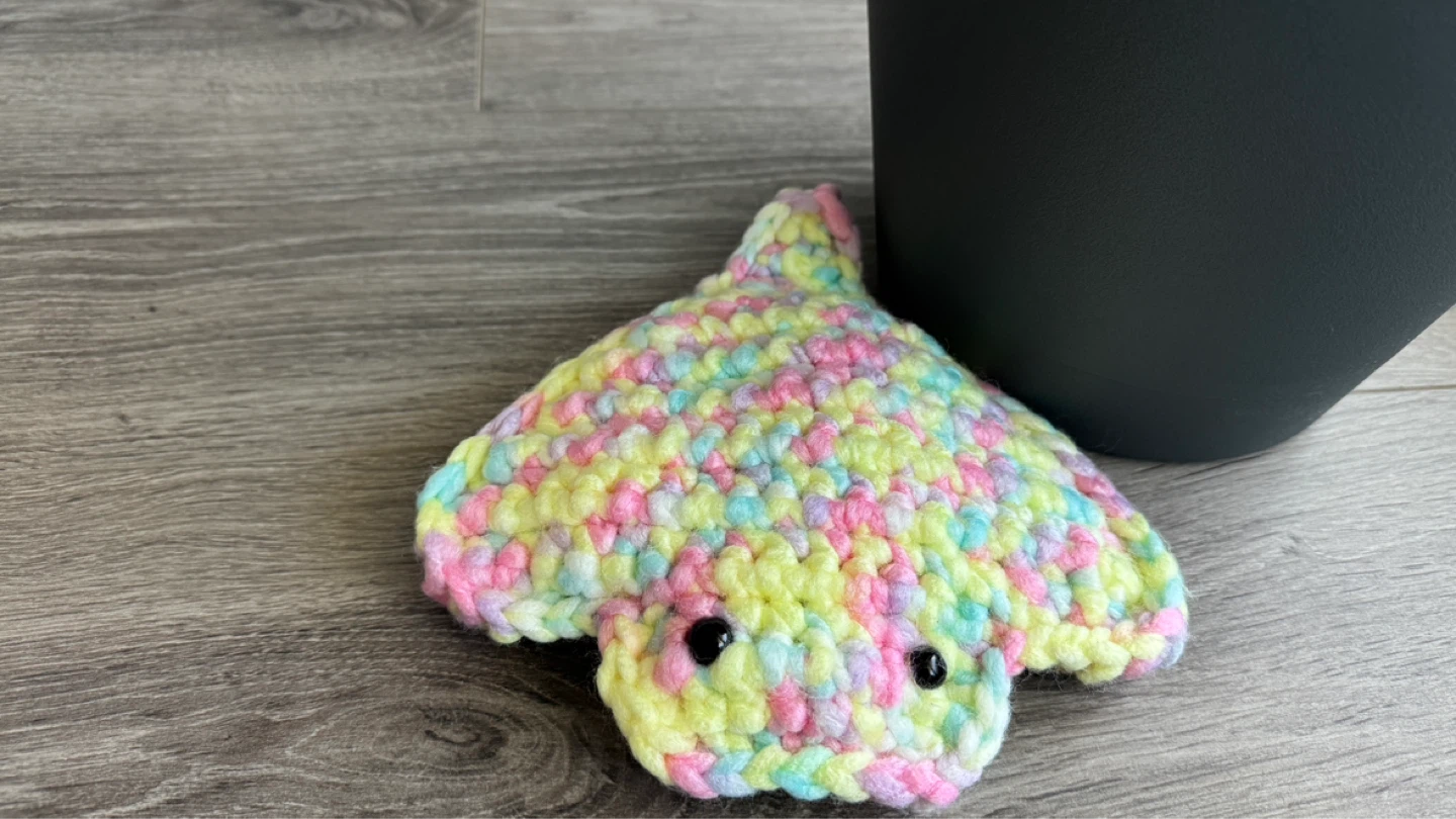 Crocheted Stingray Plushie Toy - photo 2