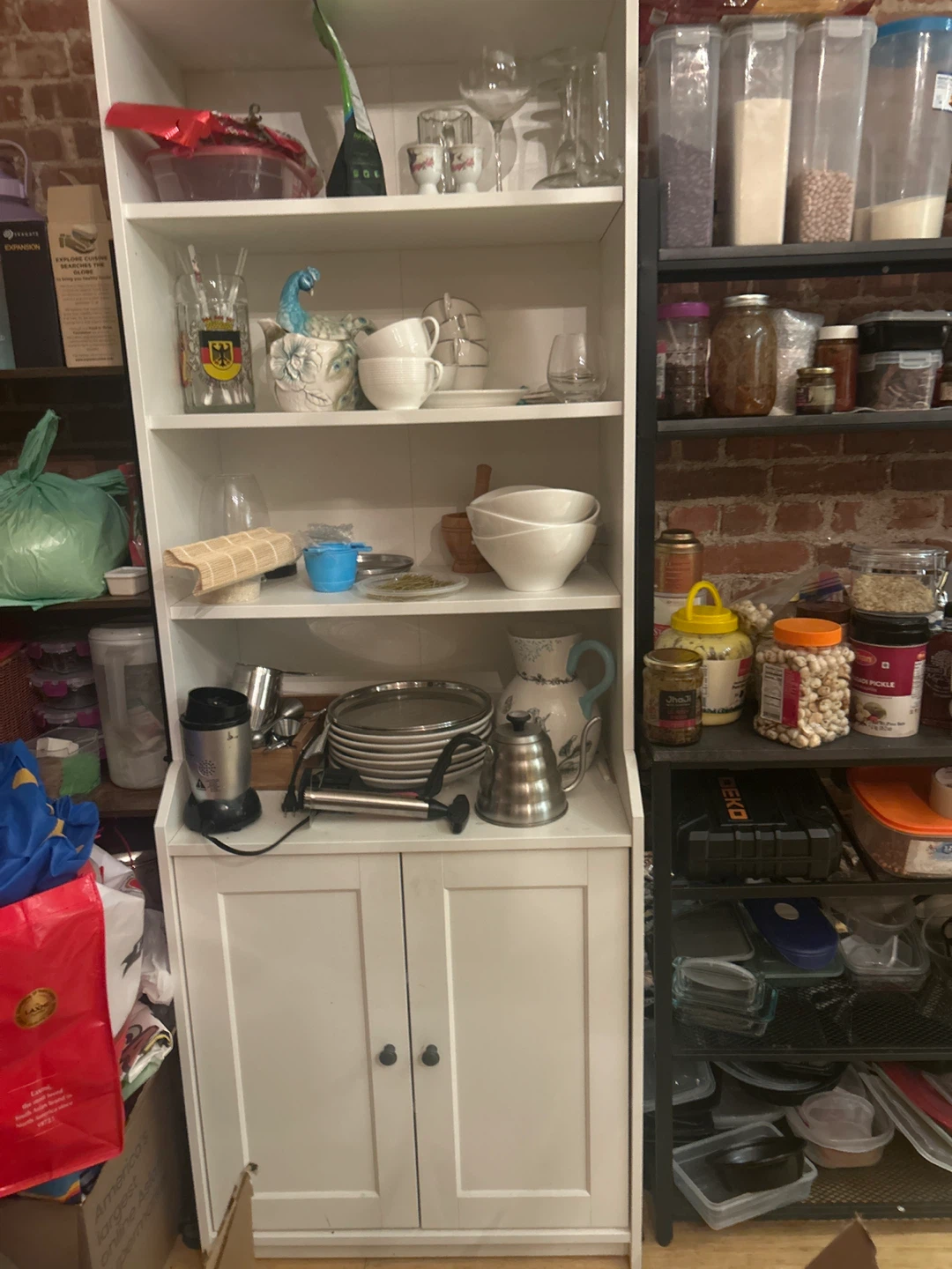 Kitchen Hutch with Cabinet