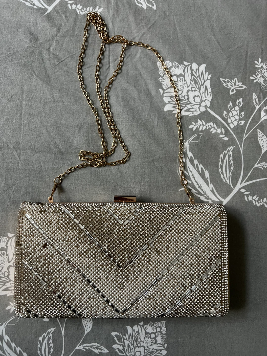 Sparkly Evening Clutch Bag with Chain Strap