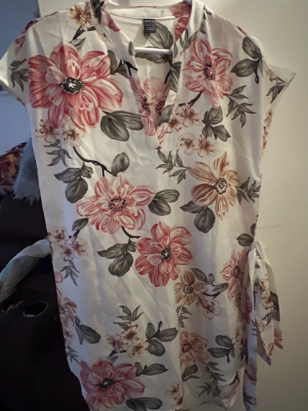 Floral Print V-Neck Tunic Top