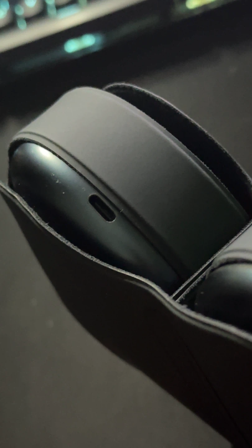 AirPod max - photo 4