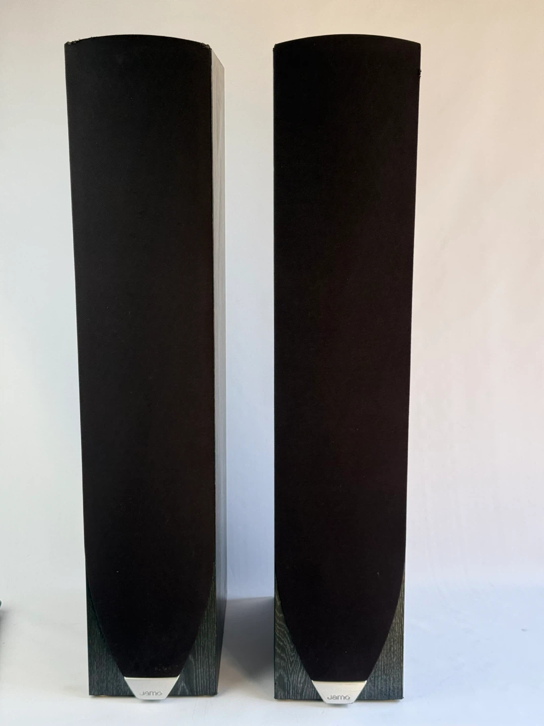 Jamo Concert 8 Floorstanding Speakers