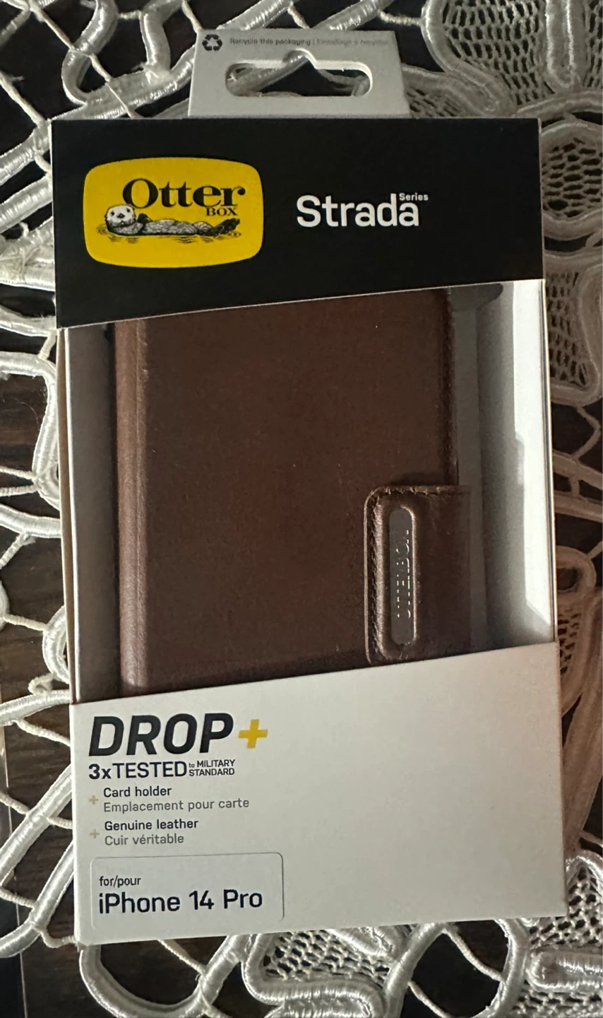 OtterBox Strada Series for iPhone 14 Pro