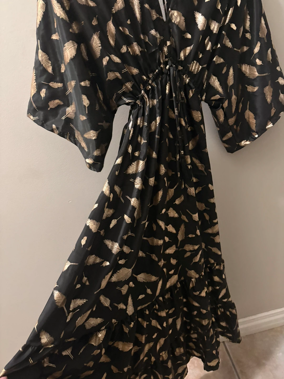 Black and Gold Feather Print Maxi Dress - photo 2