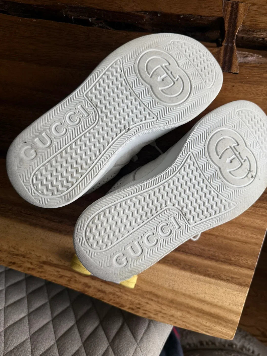 White Gucci Leather Sneakers with Yellow Laces - photo 4