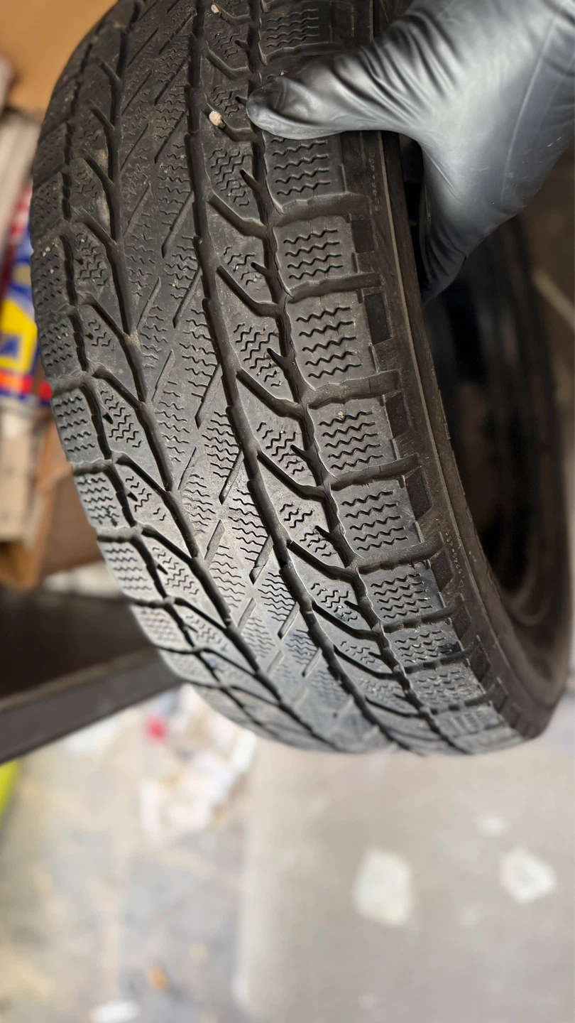Minerva Ice Plus S210 Tire 205/55R17 95V XL
