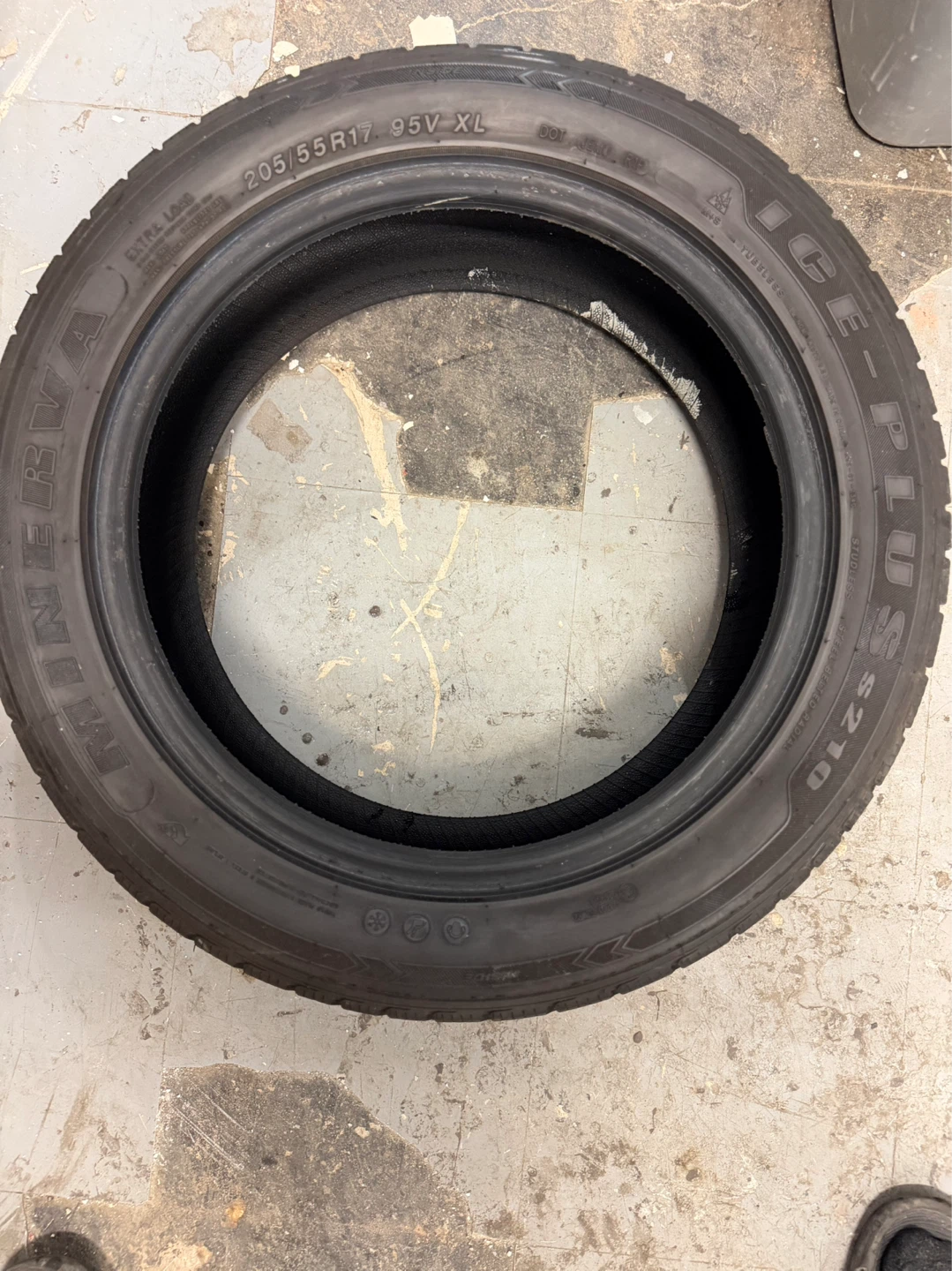 Minerva Ice Plus S210 Tire 205/55R17 95V XL - photo 2