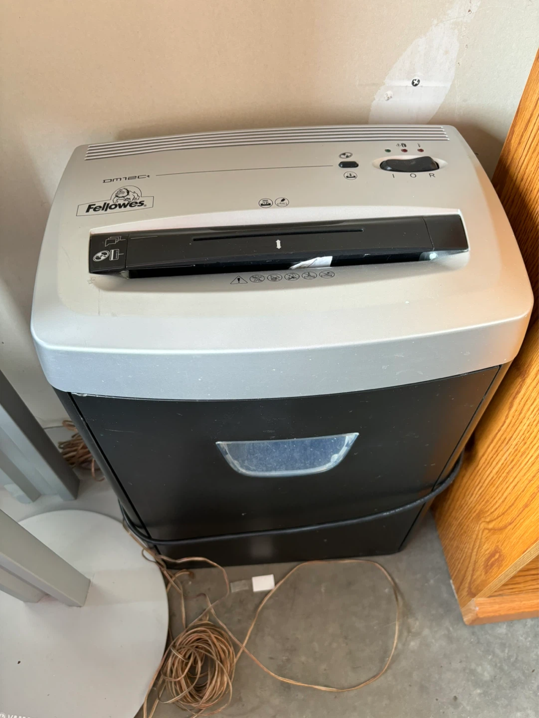 Fellowes DM12c+ Shredder
