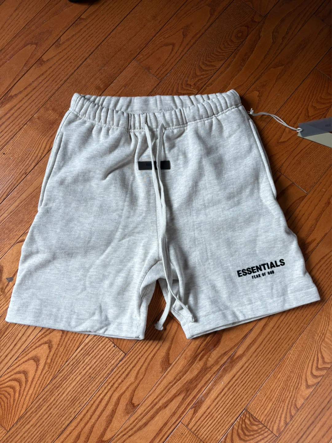 Fear of God Essentials Shorts Dark Oat - Size S (ONLY 2 LEFT!)