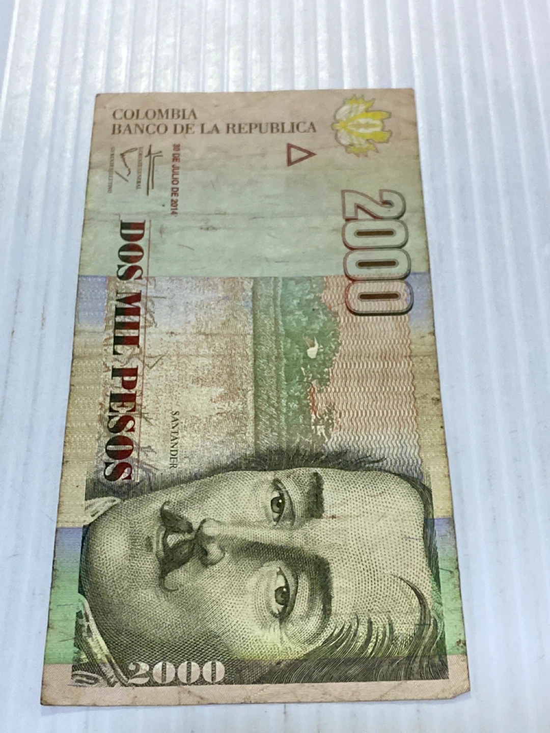 Colombia 2000 Pesos Banknote