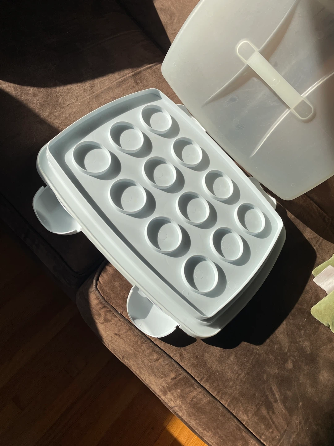 Cupcake Carrier with Lid - photo 3