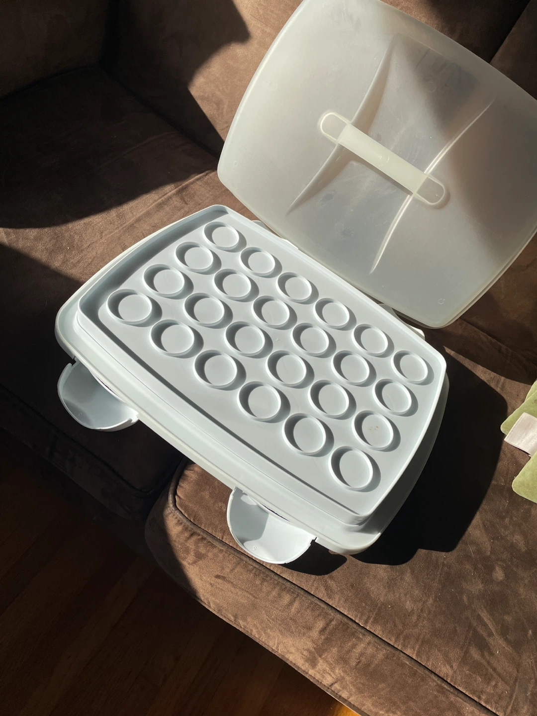 Cupcake Carrier with Lid - photo 2