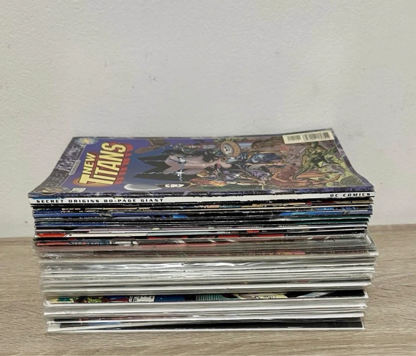 Huge Mixed Lot Of Marvel & DC Comic Books - photo 2