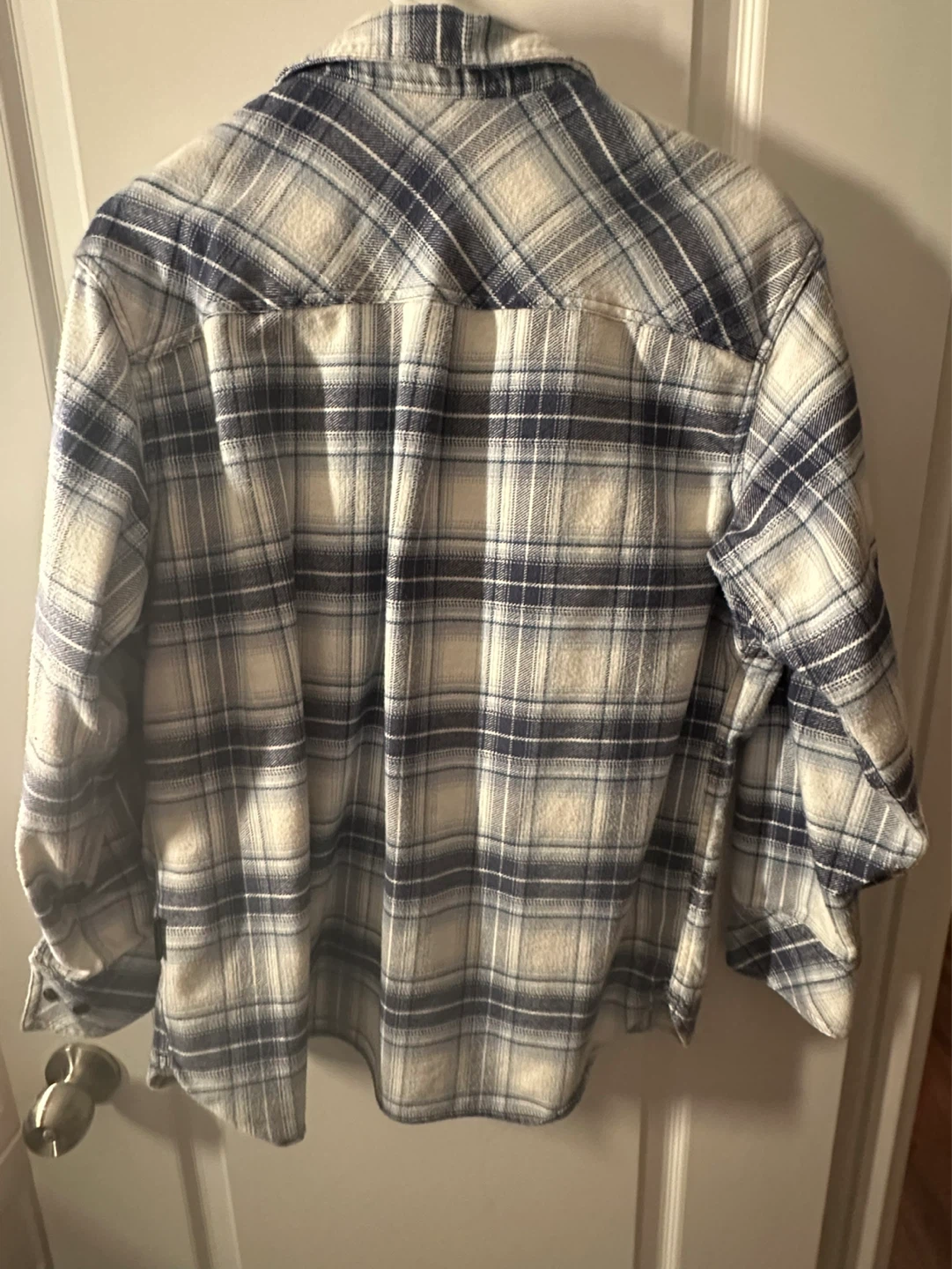 Wind River Outfitting Co. Plaid Flannel Shirt - Size M - photo 2