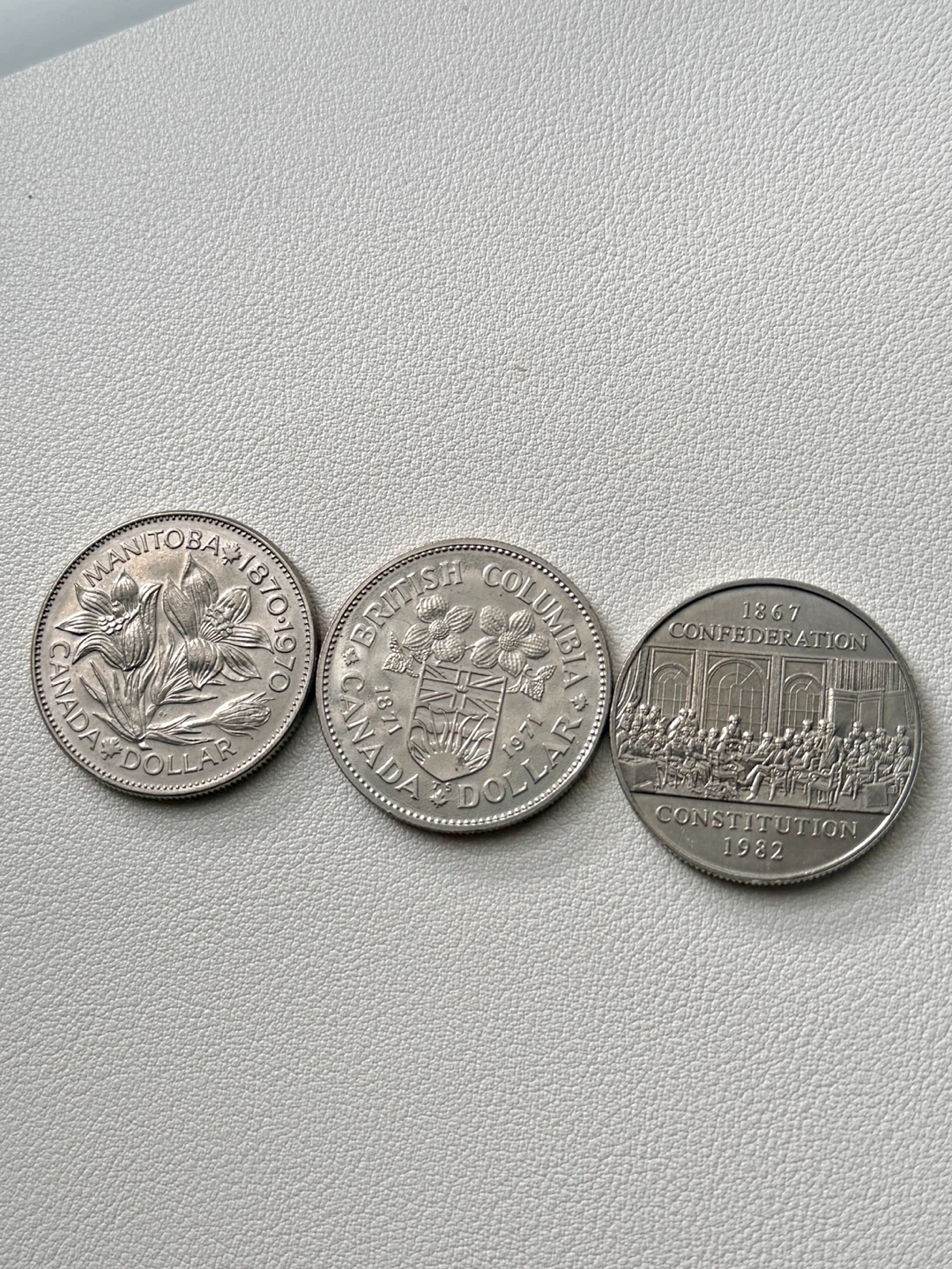 Canadian commemorative coins - Old dollar