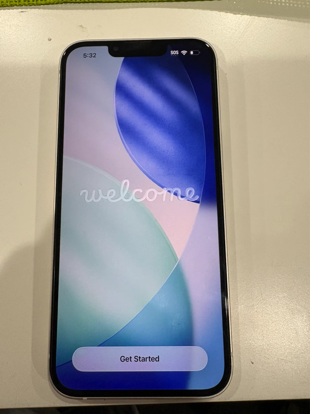 Apple iPhone 13 - 128GB - White - Case Included - photo 4