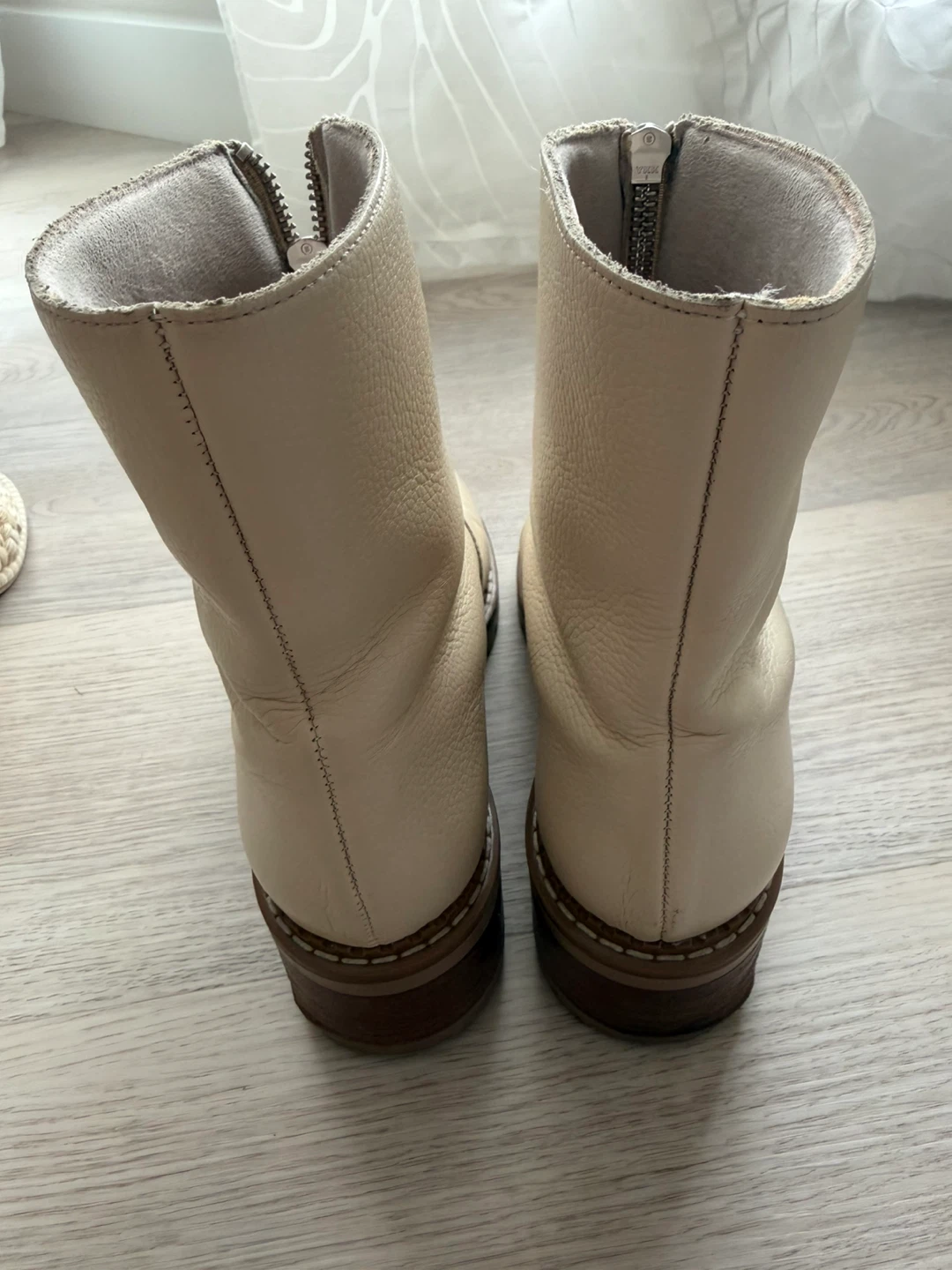 Cream Leather Zipper Boots. Made in Spain - photo 2