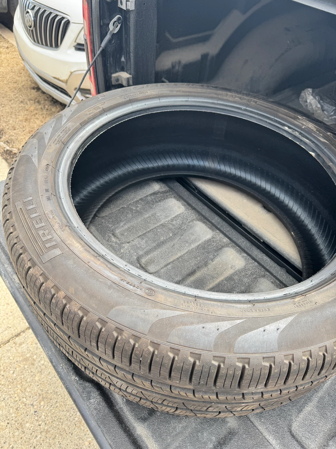 Pirelli 285/45 R22 Tire - photo 3