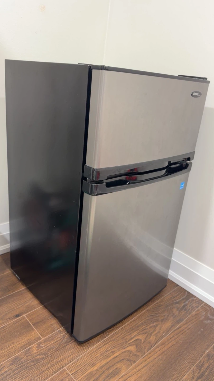 Danby Designer Compact Refrigerator 3.1 Cu.Ft. - photo 4