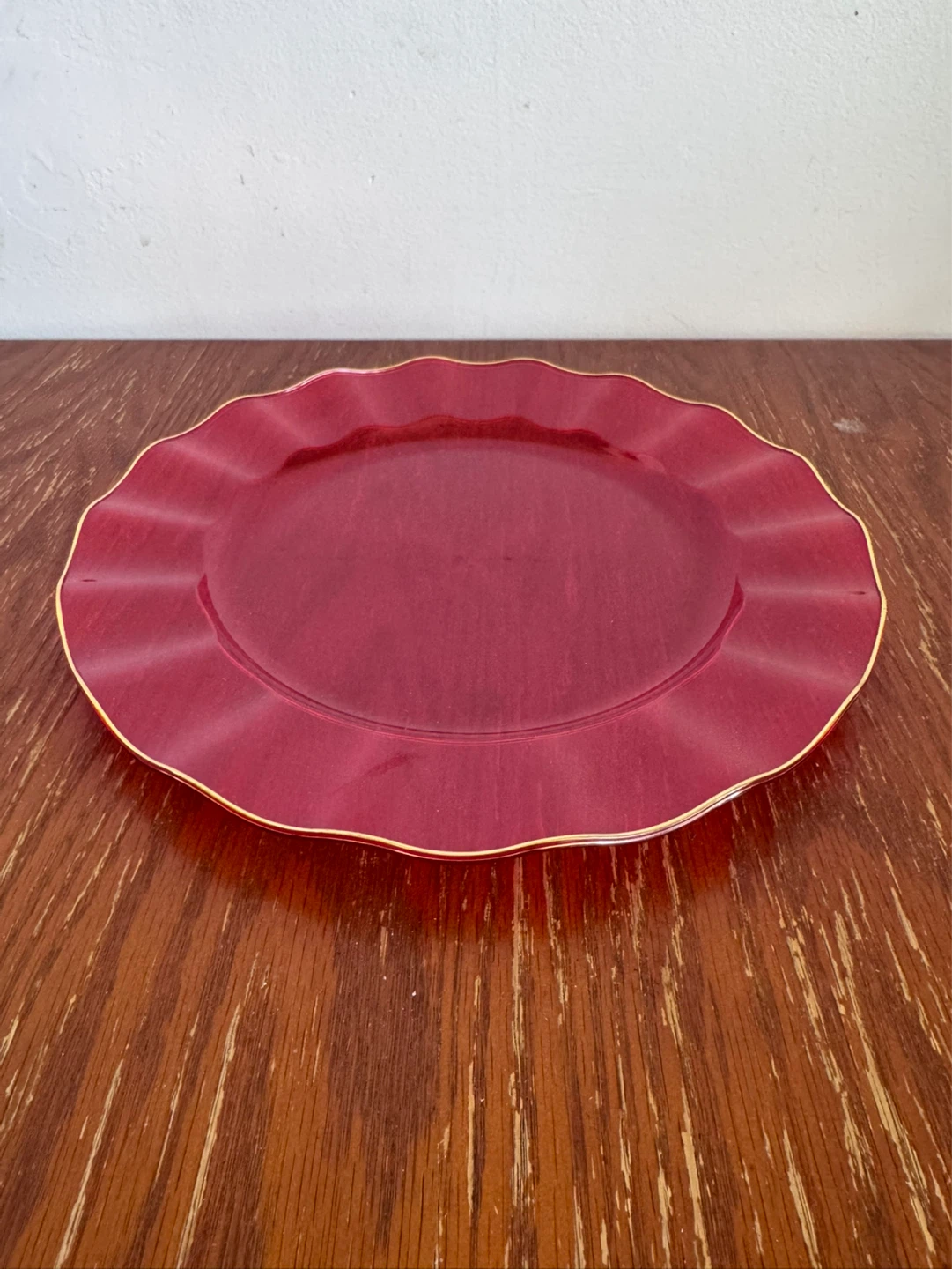 Red Plastic Plate with Gold Rim - photo 2