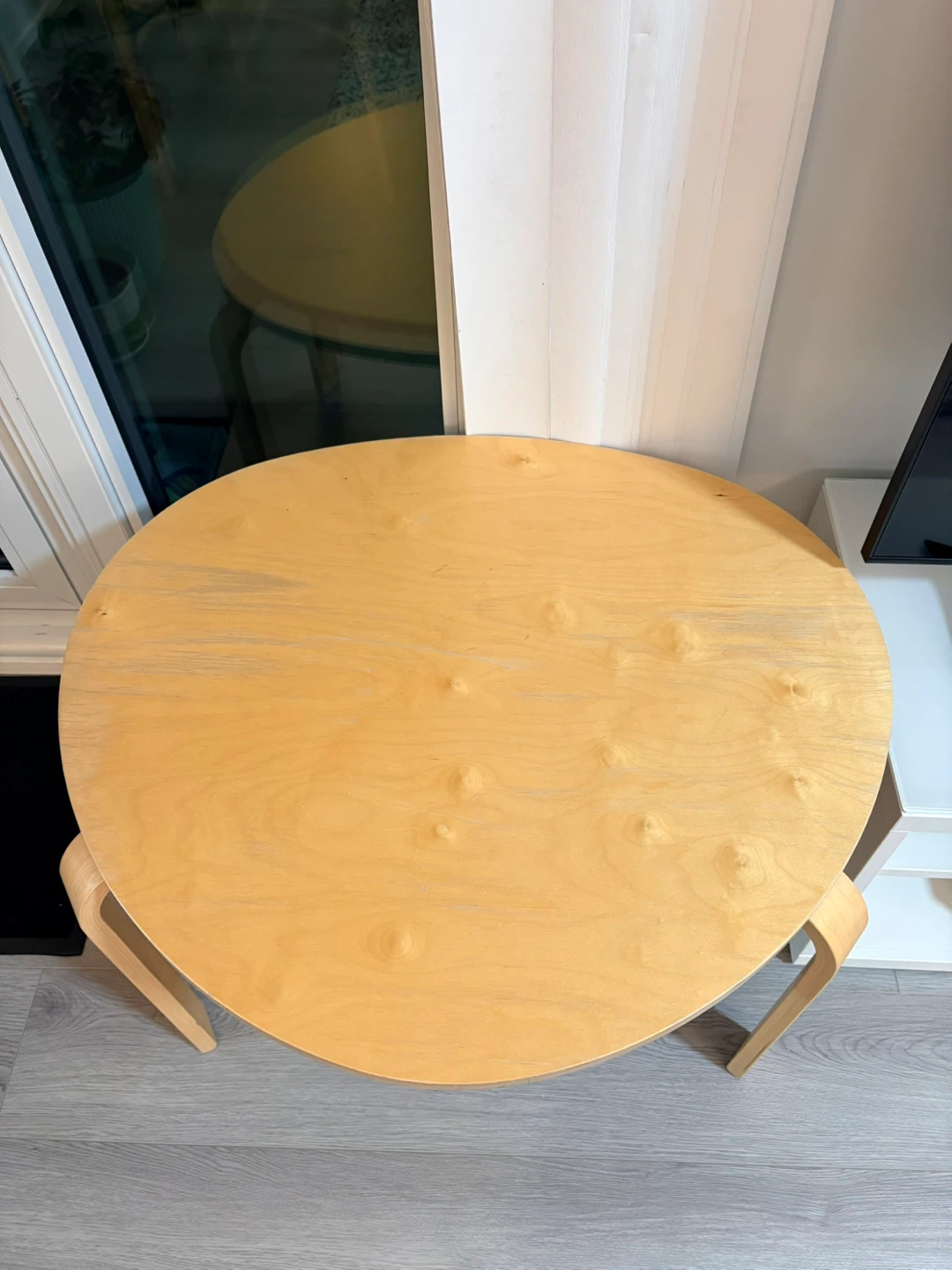Round Wood Side Table - photo 2