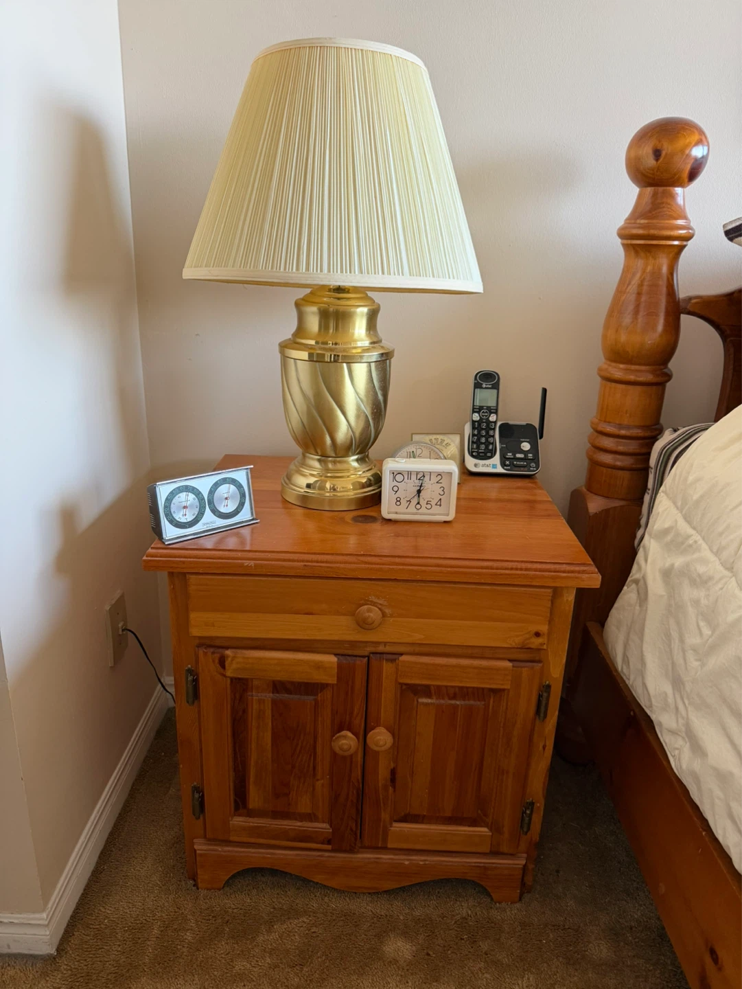 Solid Pine 5-Piece Queen Cannonball Poster Bedroom Set - photo 4