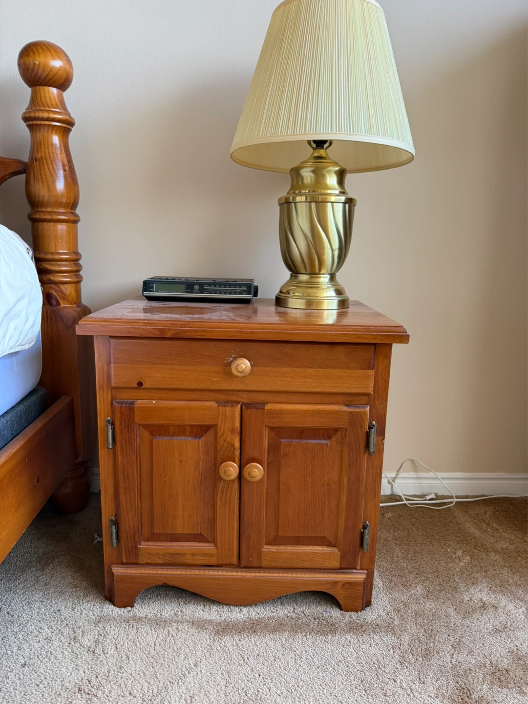 Solid Pine 5-Piece Queen Cannonball Poster Bedroom Set - photo 3