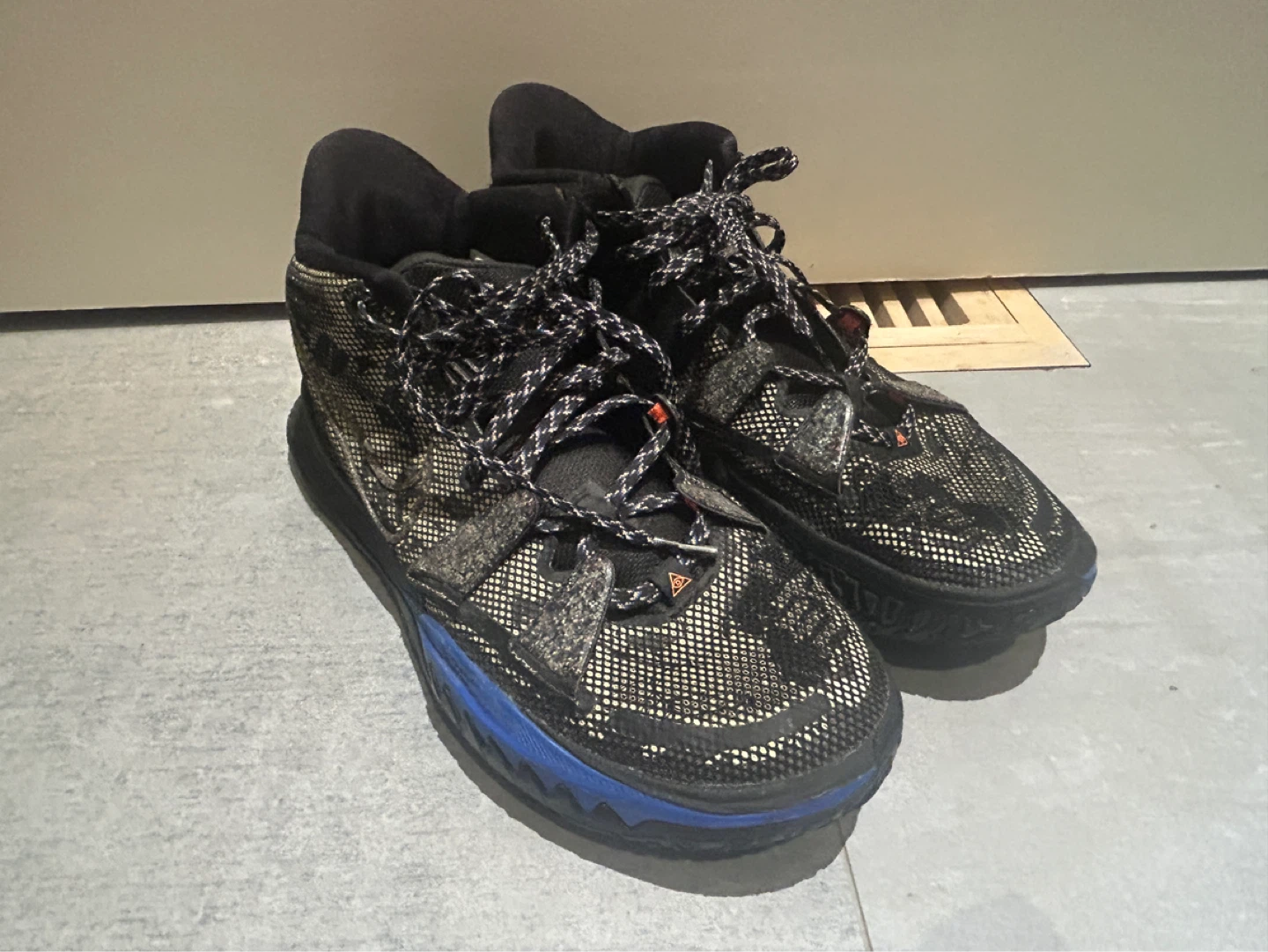 Nike Kyrie 7 Basketball Shoes