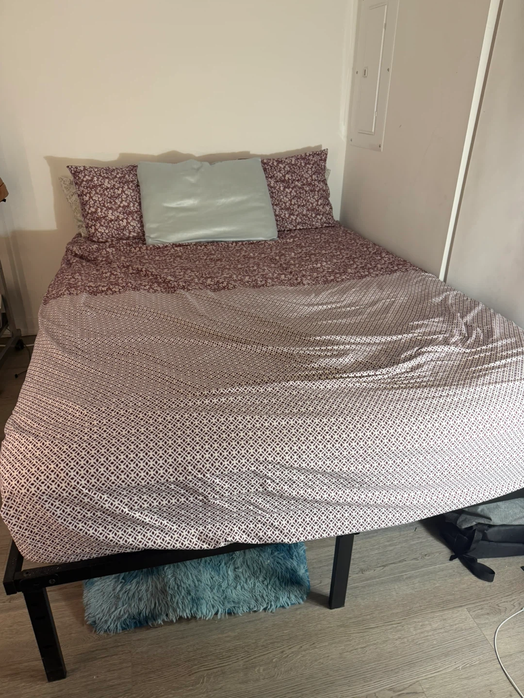 Queen Size Bed Frame with Pillows and Bedding