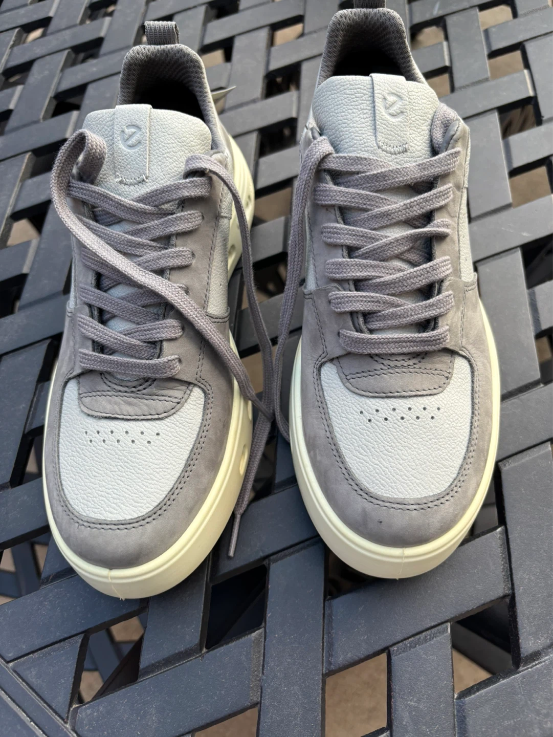 ECCO Gore-Tex Surround Sneakers - Gray