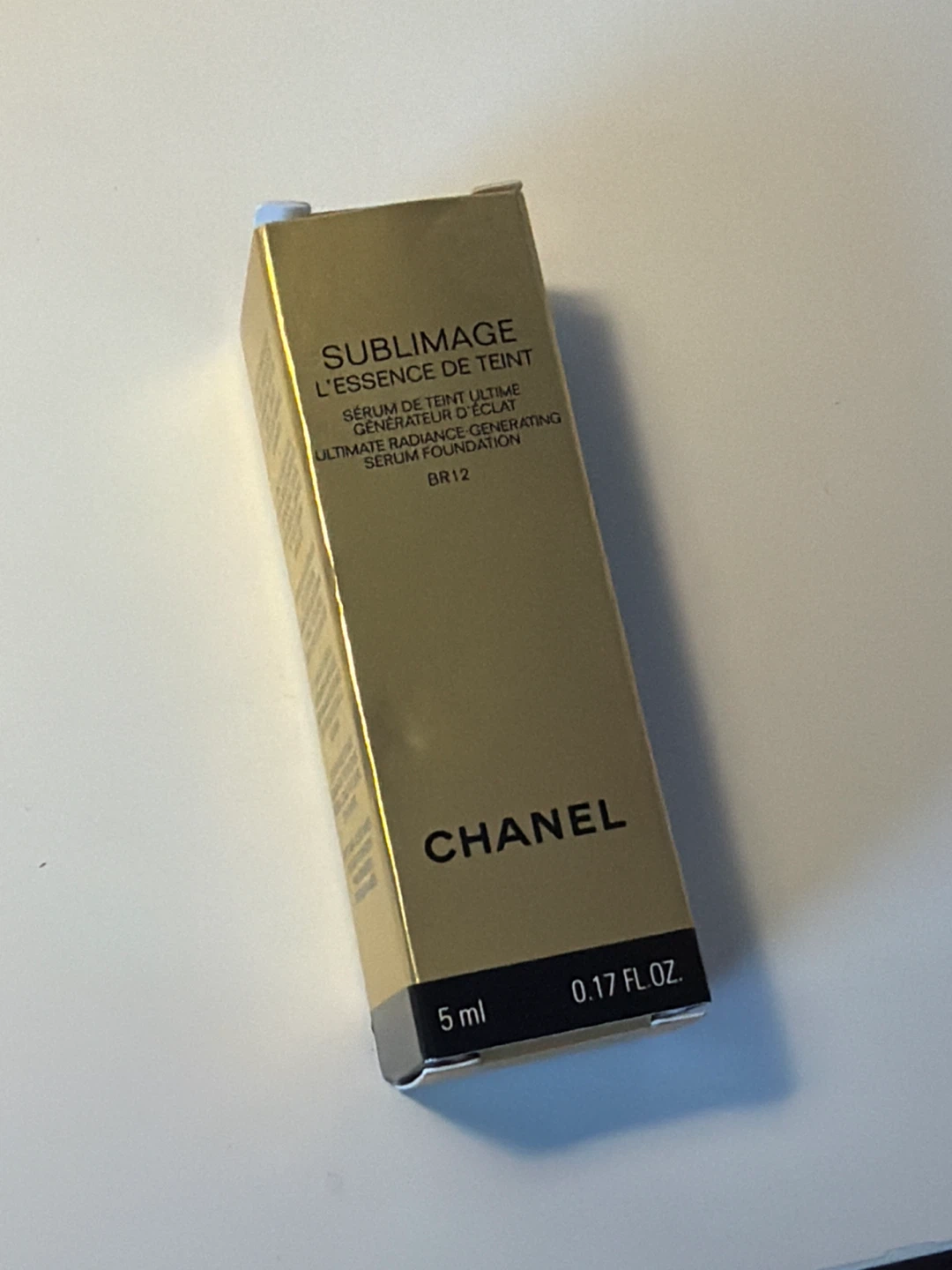 Chanel Sublimage L'Essence de Teint Serum Foundation BR12