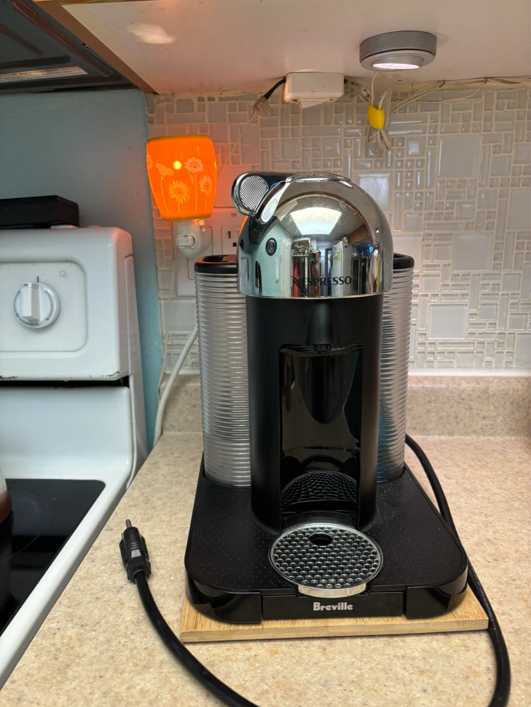 Nespresso VertuoPlus Coffee Machine by Breville - photo 2