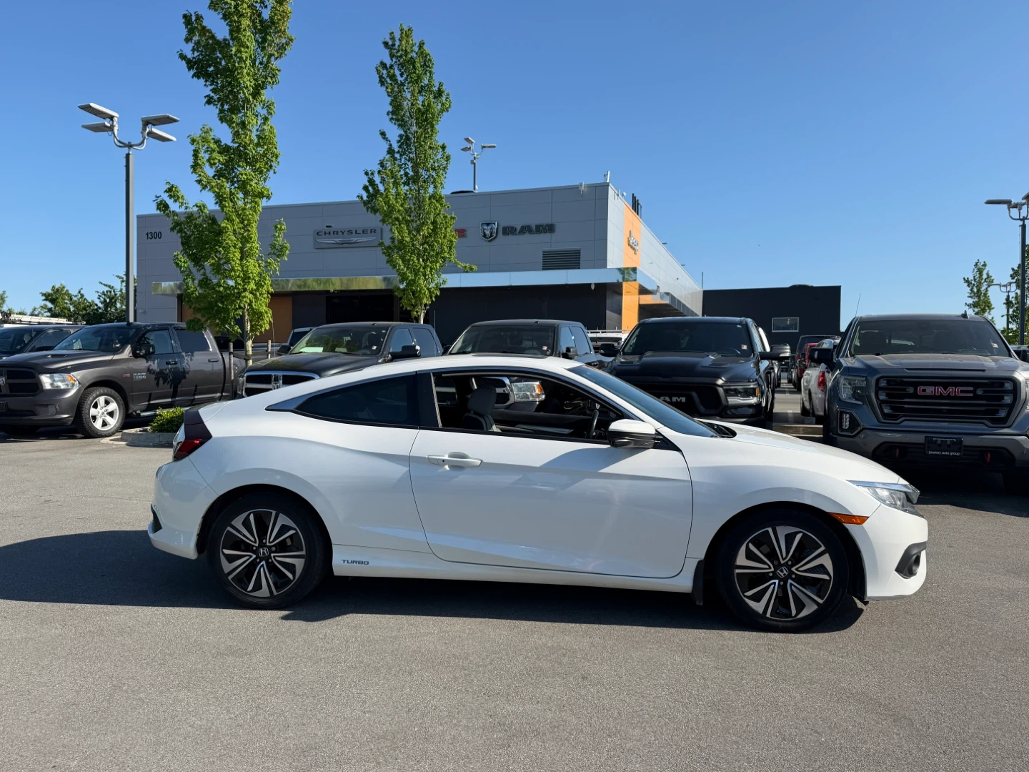 2017 Honda Civic Coupe - photo 2
