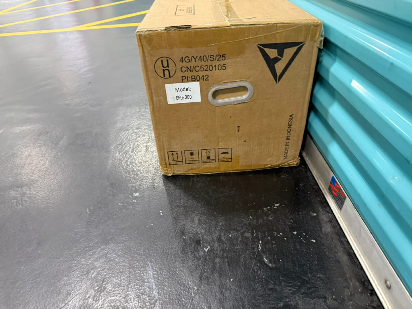 BLUETTI Elite 300 Portable Power Station - photo 3