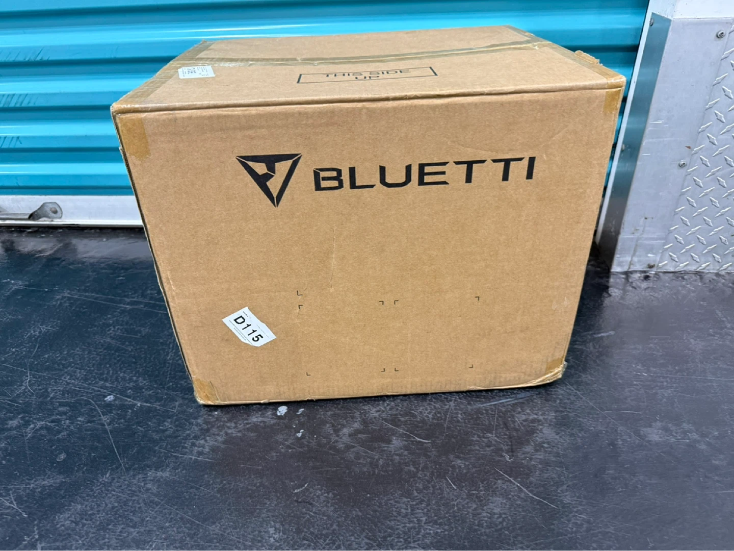 BLUETTI Elite 300 Portable Power Station - photo 4