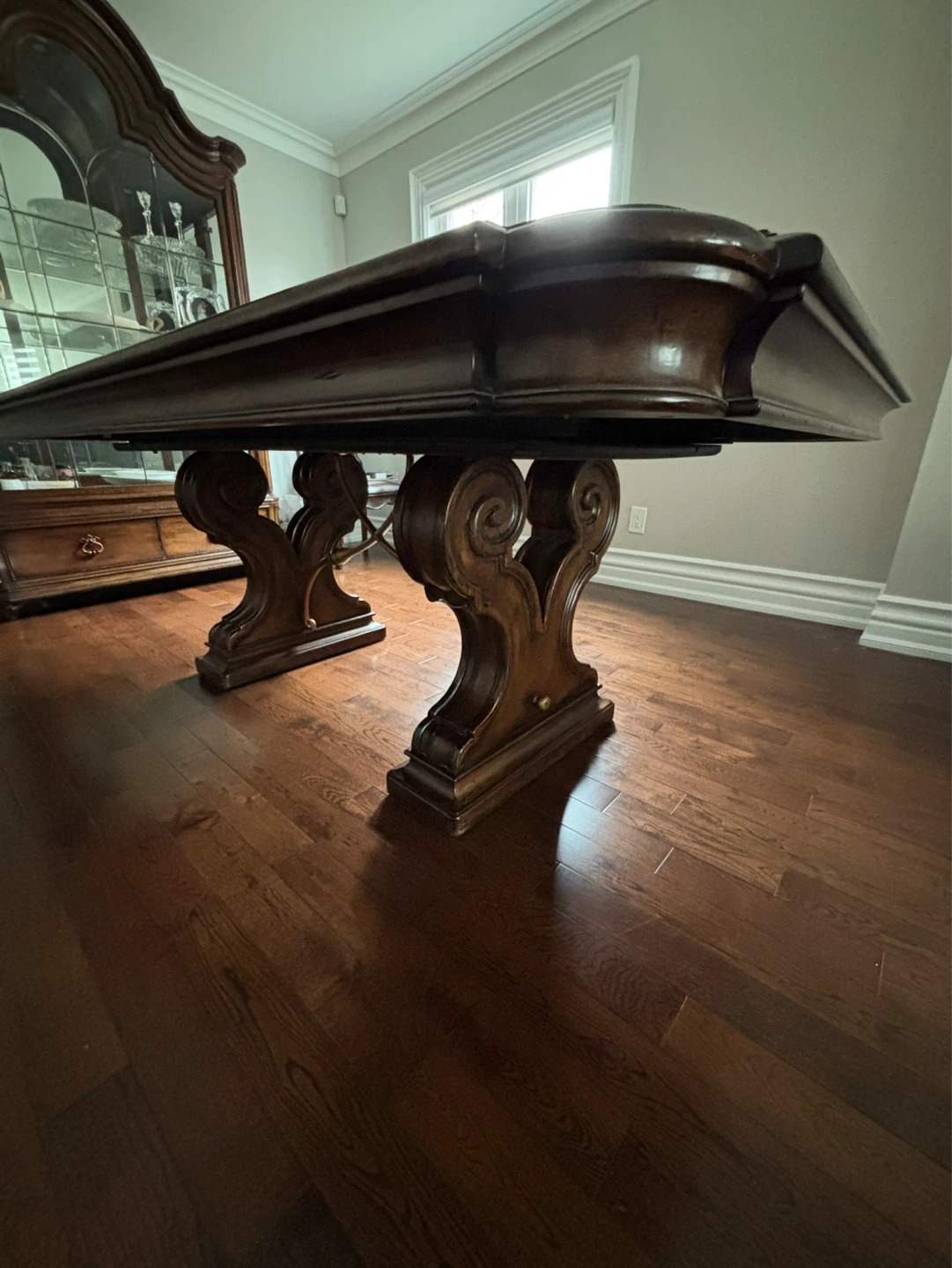 Dining Table ornate pedestal