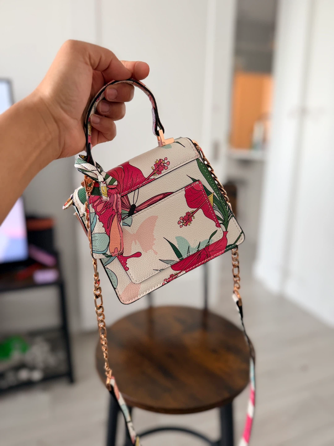 Women's floral and butterfly print mini handbag - photo 5