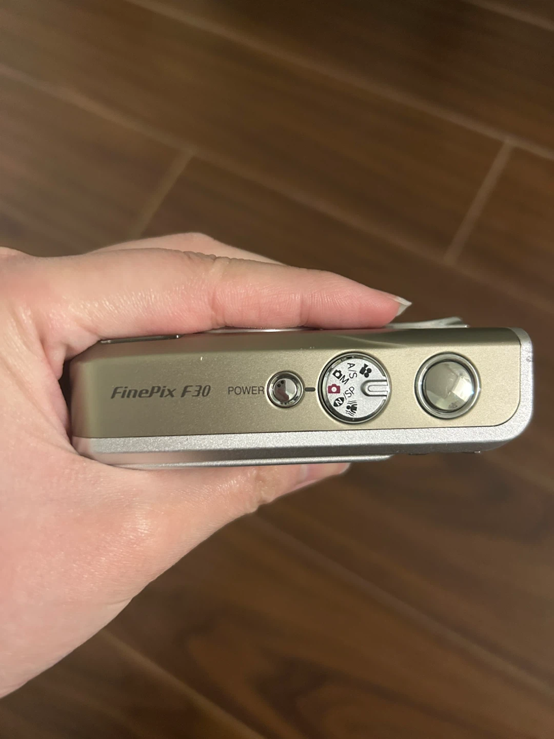 Fujifilm FinePix F30 Digital Camera (Vintage) - photo 4