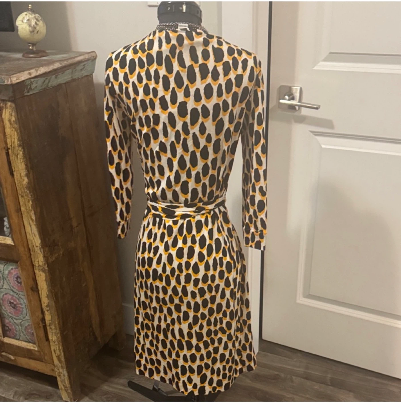 vintage dvf silk leopard print wrap dress - photo 3