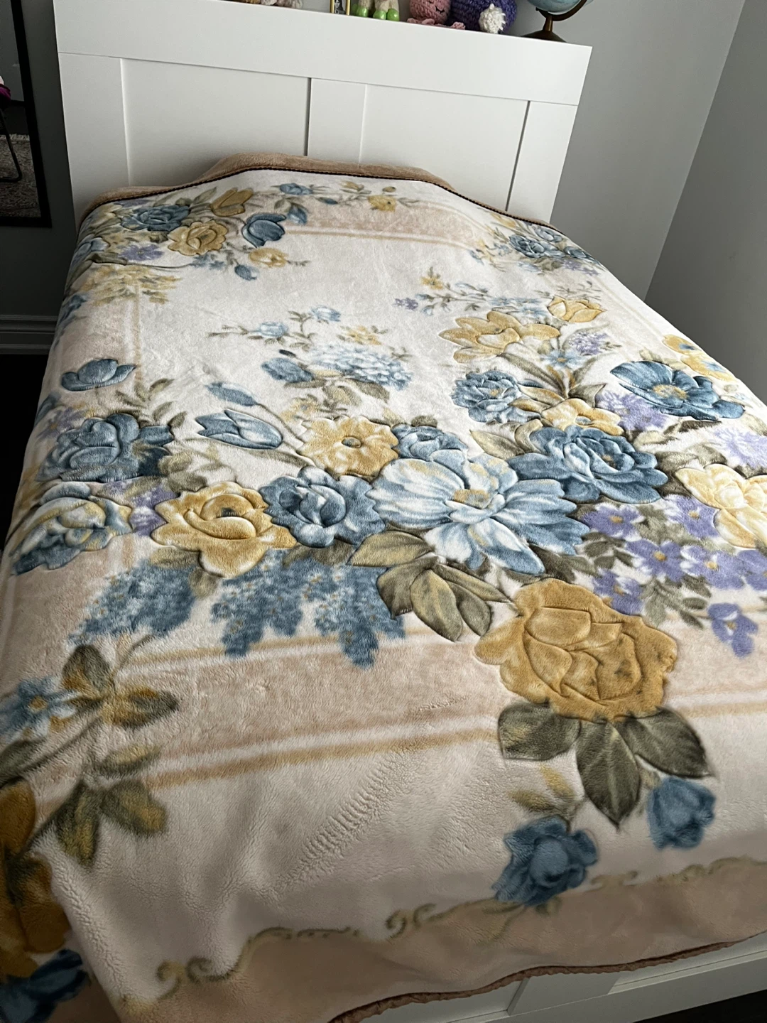 KOYO heavy floral Blanket