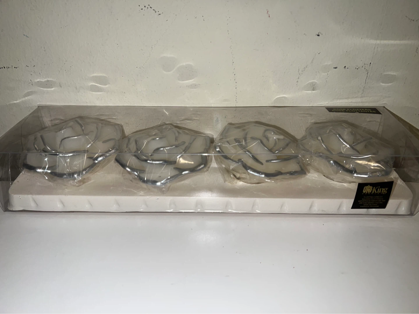King Rose Floater Candles - Set of 4 - photo 2