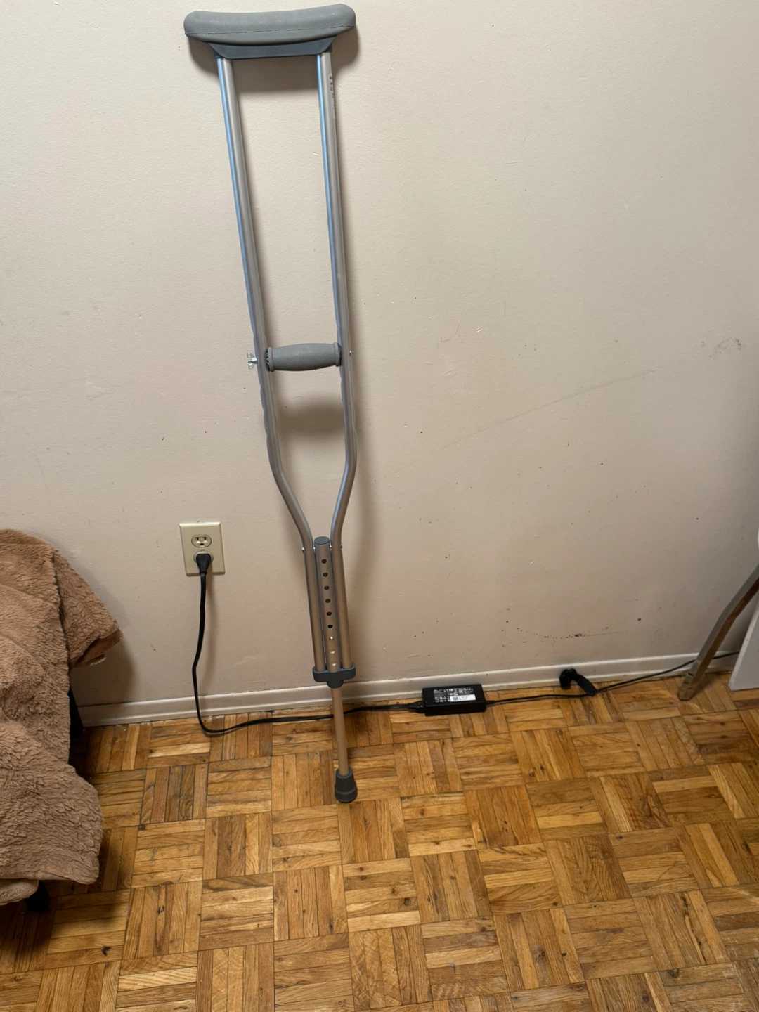 Adjustable Crutches - photo 2