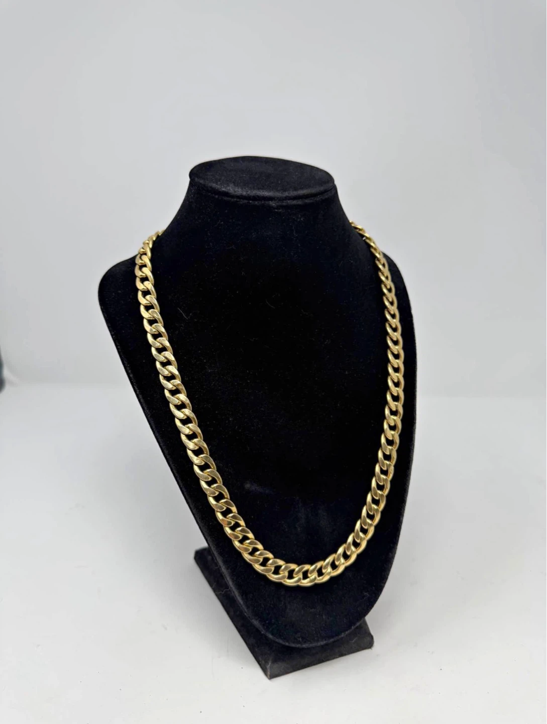 18k Gold Chain Necklace