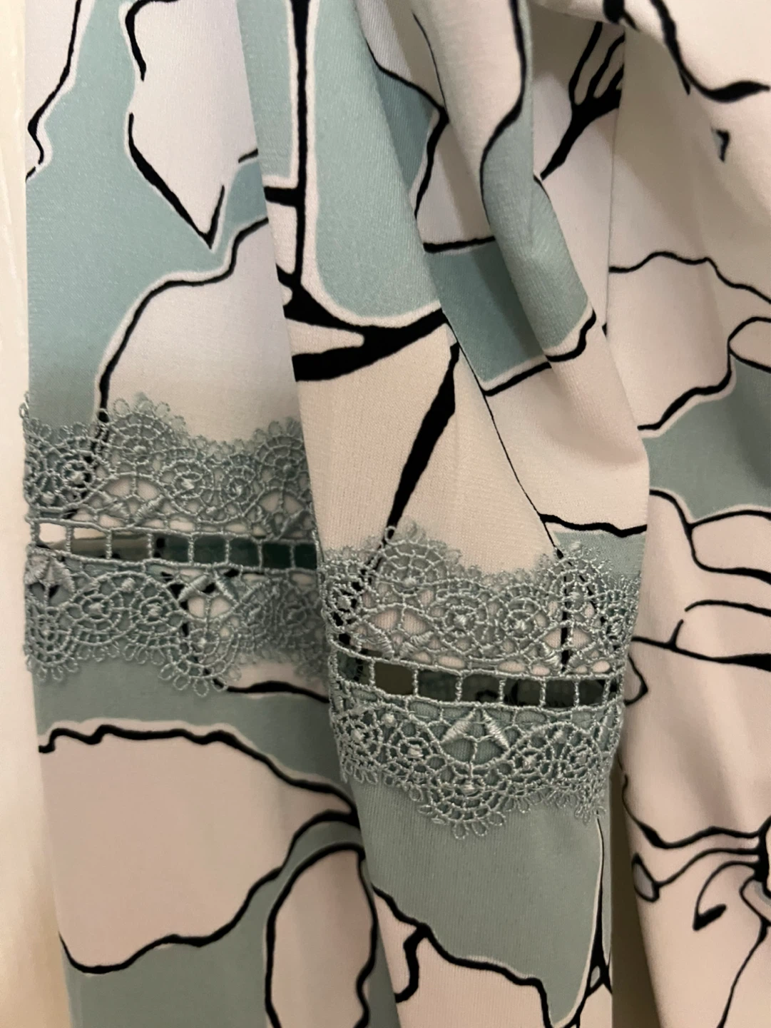 Karl Lagerfeld Paris Floral Print Blouse - photo 4