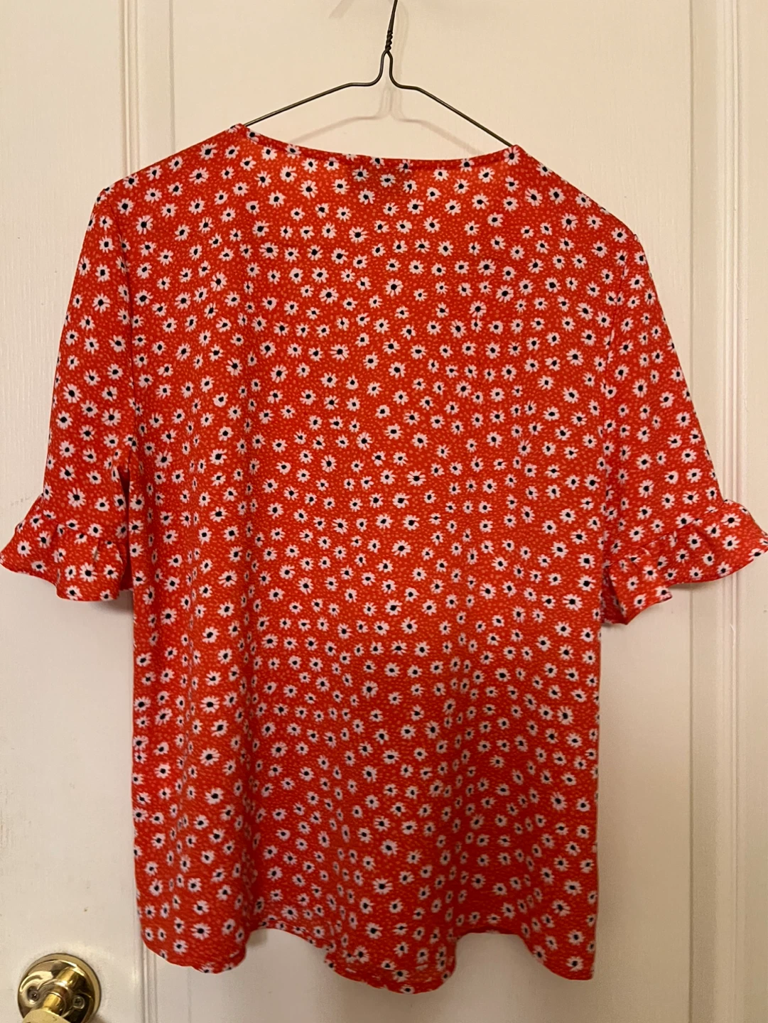 CeCe Floral Print V-Neck Ruffle Sleeve Top - Size Small - photo 3