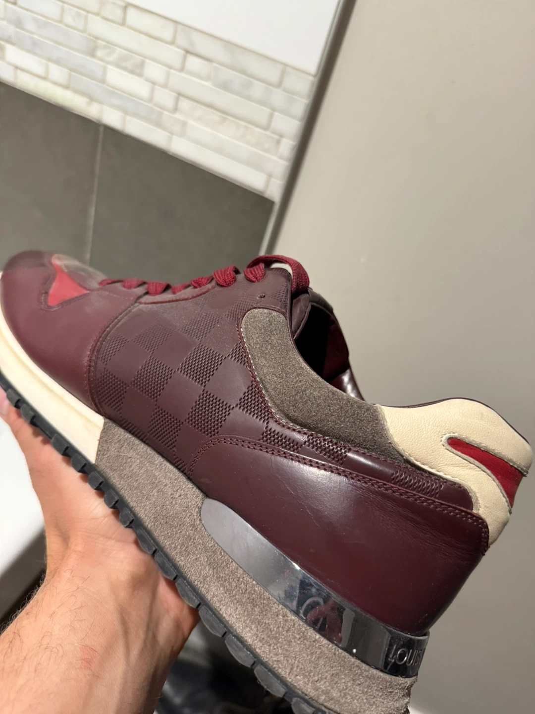 Louis Vuitton Burgundy Sneakers size 12 - photo 3